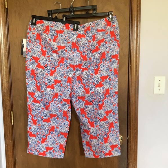 ultimate fit taper your tummy floral printed capri cropped pant 22W - Picture 12 of 16